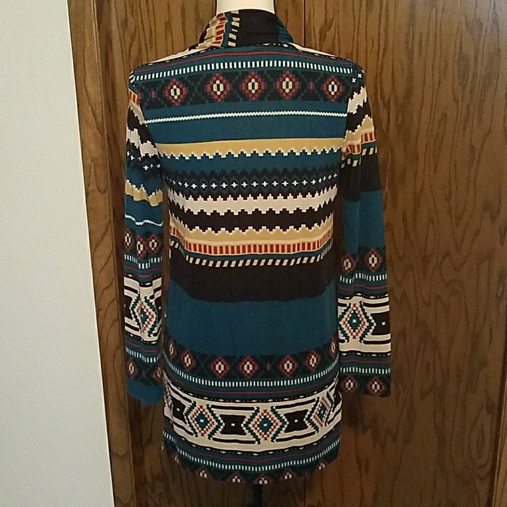 Aztec Cardigan - Picture 2 of 4